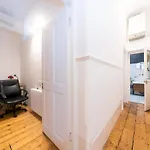 Pass The Keys Rustic And Quirky Flat In Charming Charlton Village