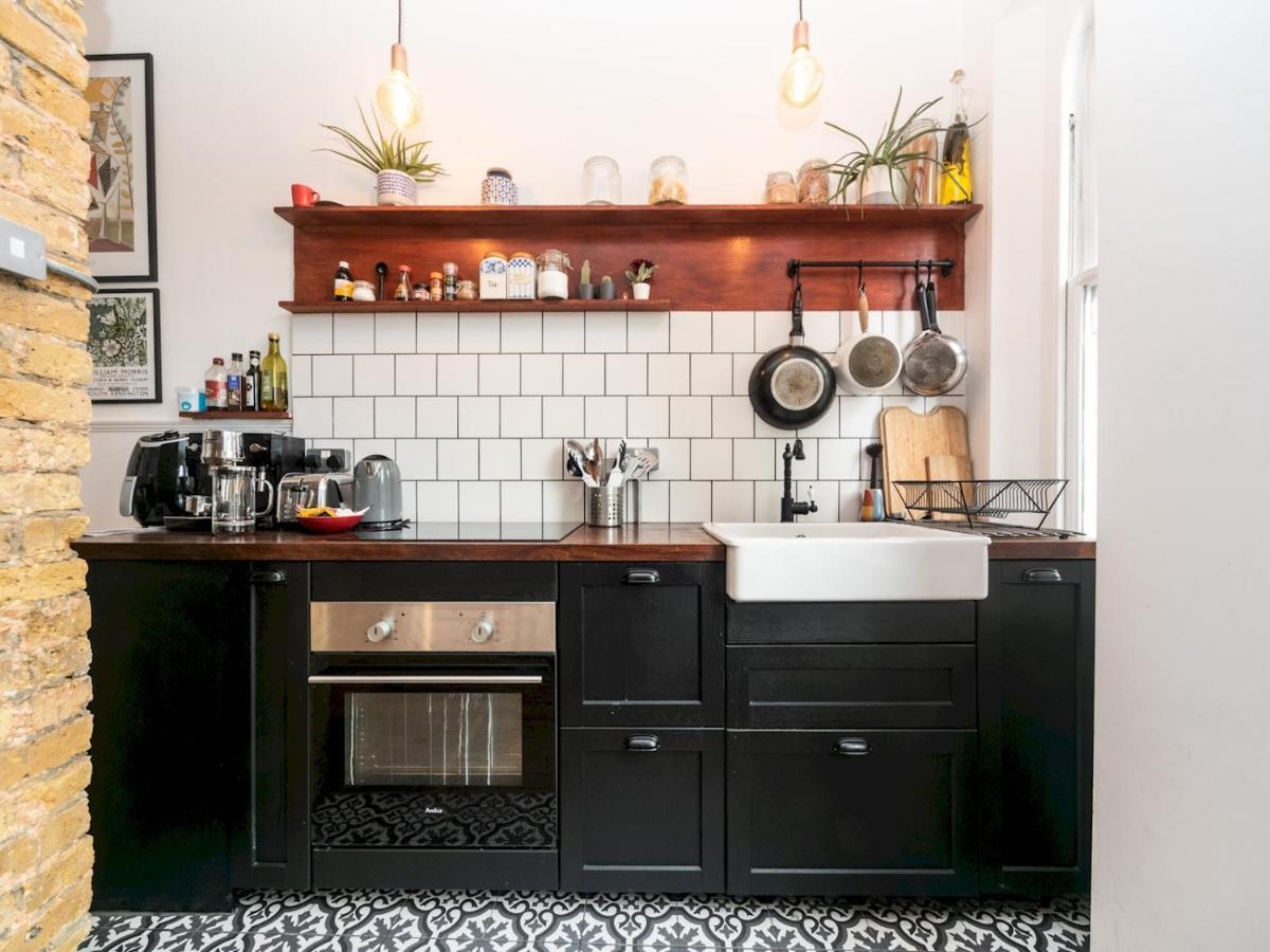Pass The Keys Rustic And Quirky Flat In Charming Charlton Village Apartment London